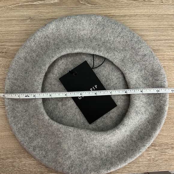 Gigi Pip Sophie Wool Beret in Heather Grey - Picture 5 of 6